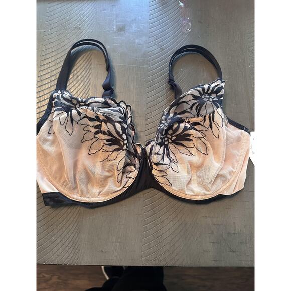 Chantelle Underwired Bra Womens 36F Black Nude Embroidered Floral Sheer Lingerie - Picture 2 of 8